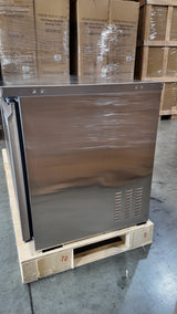 UC-72F 72‘’ Undercounter Three Section Door Freezer